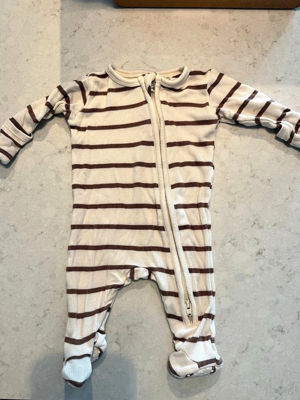 Angel Dear Ribbed 2-Way Zipper Footie Cream & Brown Baby NB